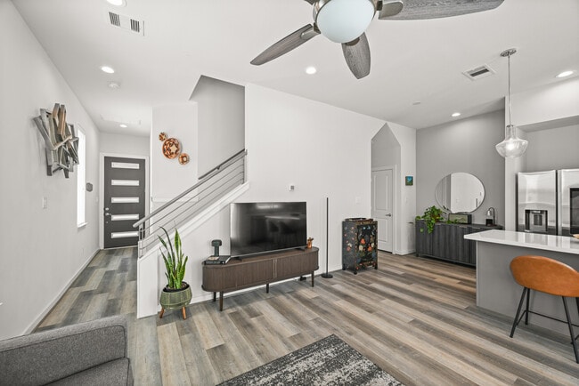 Photo - 4002 Elser St