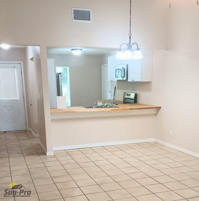 Photo - 1032 W Samms Ave
