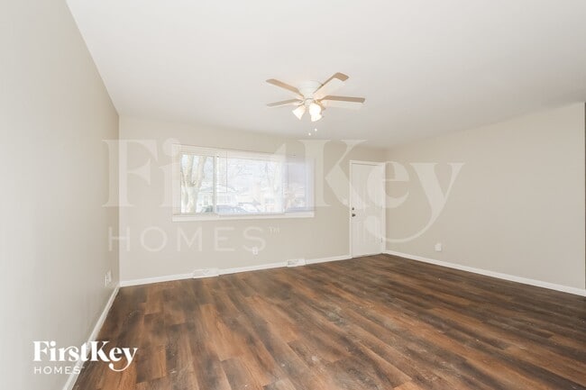 Photo - 955 Lorraine Ave