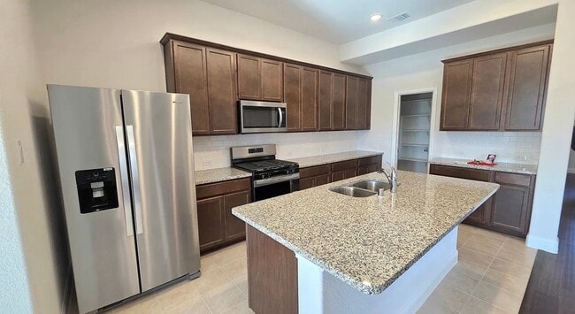 Photo - 3029 Hollybrook Ln