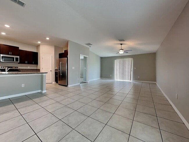 Photo - 1615 Blue Rose Dr