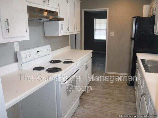 Photo - 1126 Mt Batten Dr