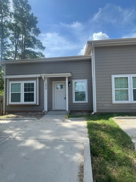 Building Photo - 16839 Balmoral St Rental