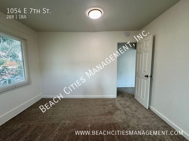 Photo - 1054 E 7th St