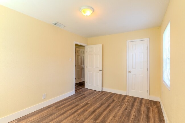 Photo - 1114 Blackwood Ave