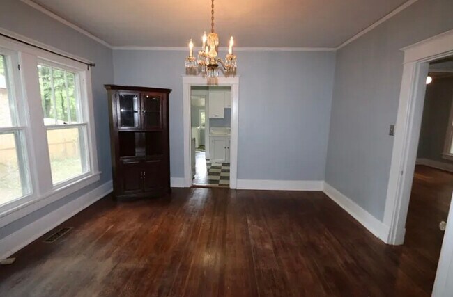 Photo - 142 S Humes St