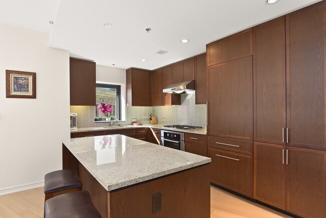 Photo - 580 Washington St Unit 902