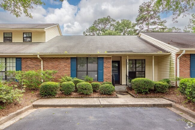 Building Photo - 2 Bedroom 2 Bath Townhouse in Crowfield Pl...