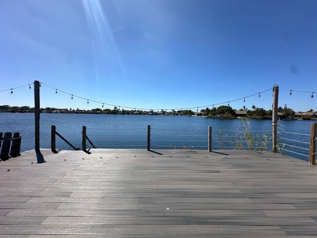 Building Photo - 5605 SW 24th Ave