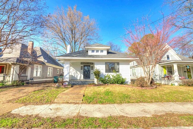 Building Photo - 2188 Cowden Ave