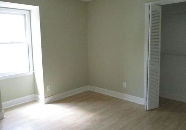 Photo - 126 S Village Rd