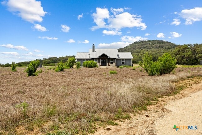 Photo - 4574 Bump Gate Rd