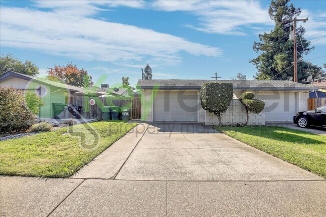 Photo - 5636 Clark Ave