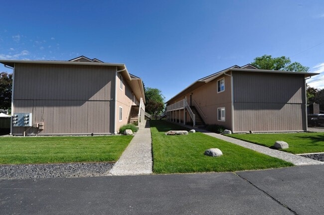 Photo - Hayden Apt. Available 2 bed 1 bath (upstairs)