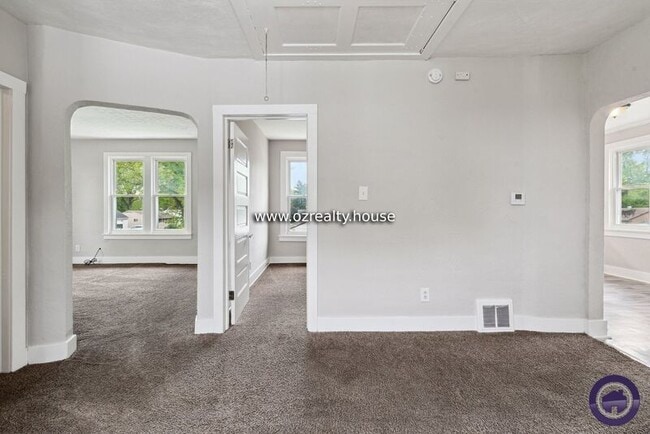 Photo - 1310 Almon Ave