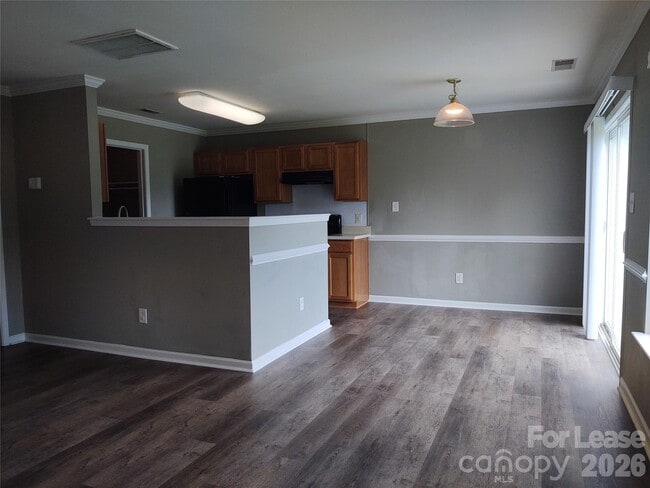 Photo - 7302 Woodbourne Ln