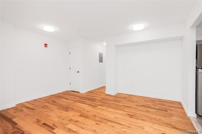 Photo - 671 Bronx River Rd Unit 4C