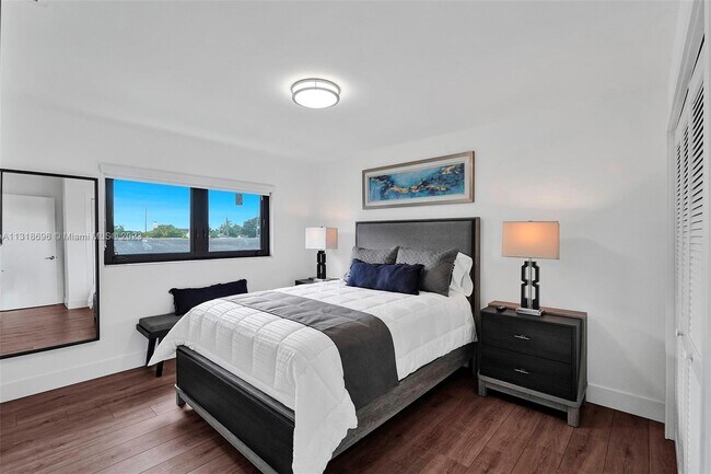 Photo - 243 NW 57th Ave Unidad B