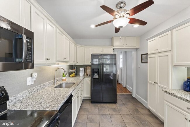 Photo - 104 East St