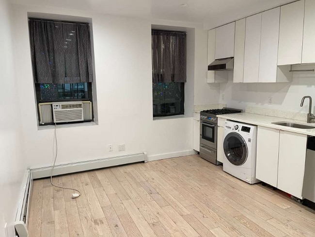 Photo - 66 E 127th St Unit 1