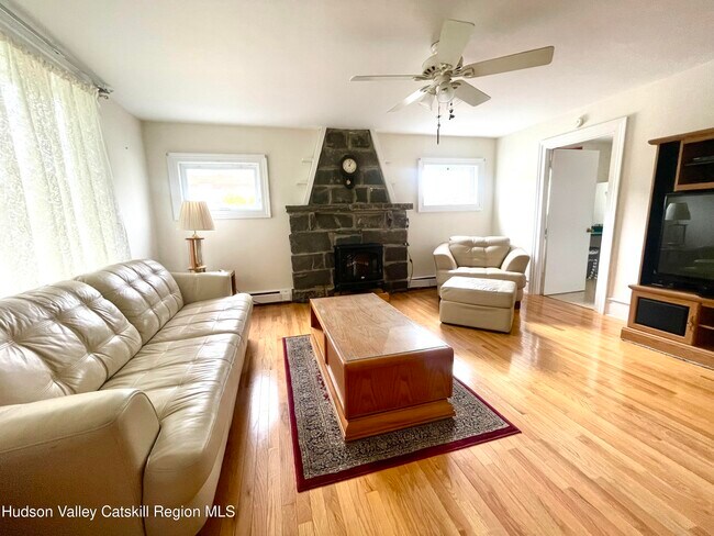 7734 Main St