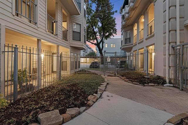 Photo - 3105 San Jacinto St Unit 306