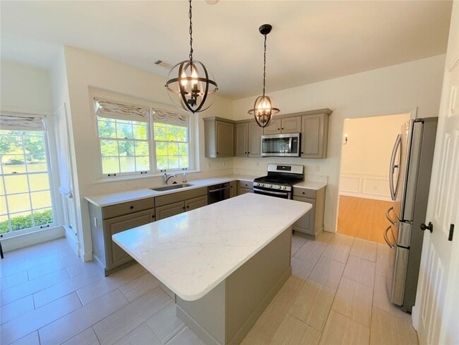 Photo - 3730 Longlake Dr