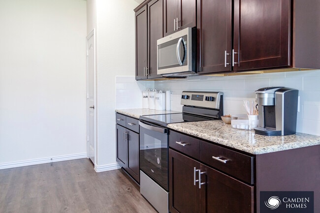 Photo - 14535 Trough Ln