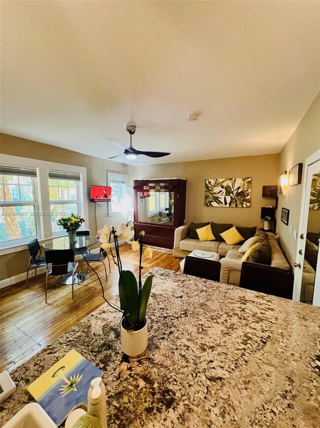 Photo - 536 14th St Unit 310