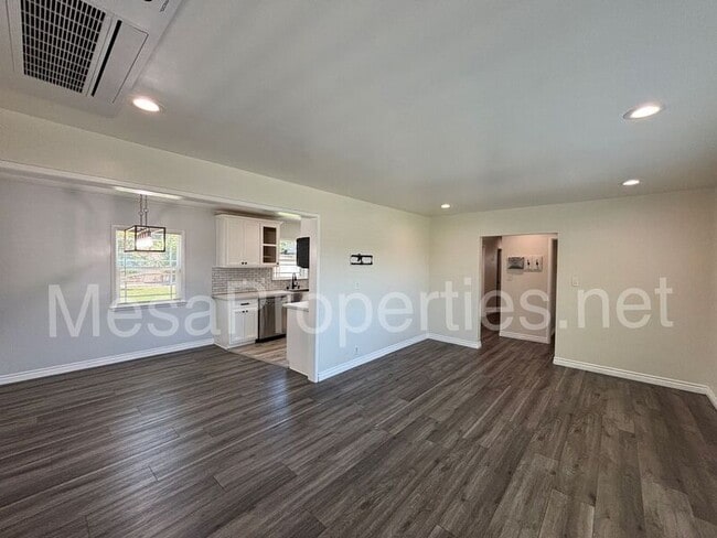 Photo - 6056 Walnut Ave