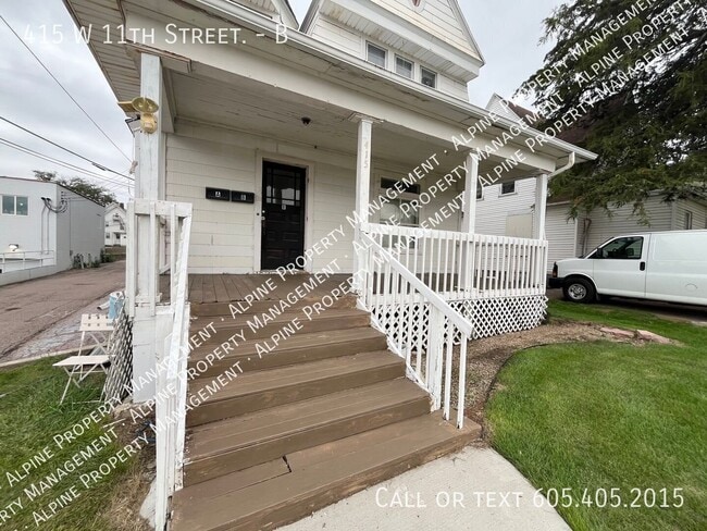 Photo - 415 W 11th St Unit B
