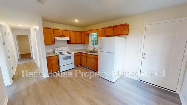 Photo - 901 W Adams St