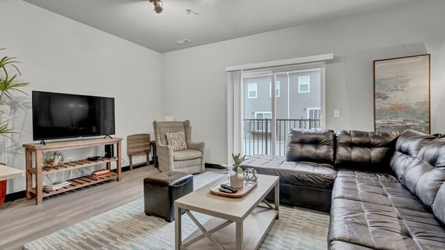 Photo - Pinnacle Villages - Waverly