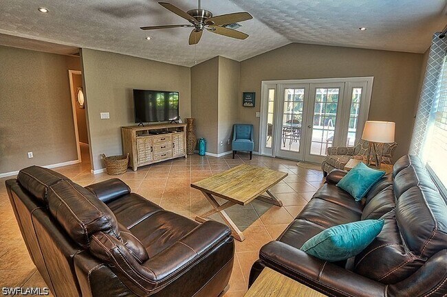 Photo - 793 97th Ave N