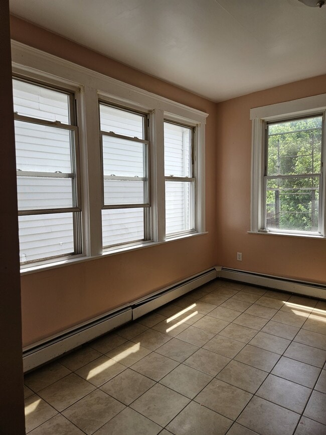 Photo - 320 Westfield Ave Unit 2