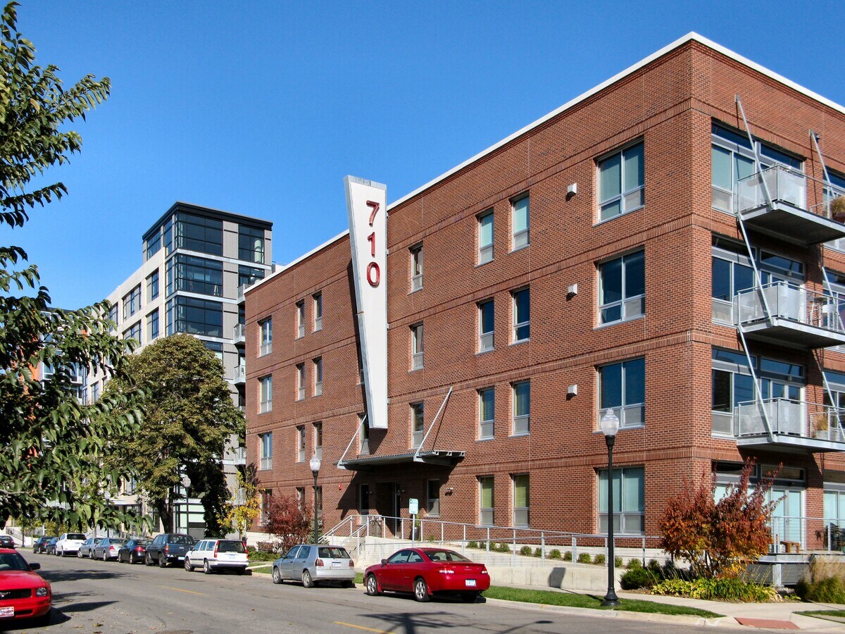 View to the north across 4th Street North, with 720 Lofts in background - 710 Lofts