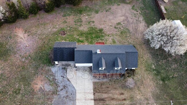 Photo - 211 Fall Creek Dr