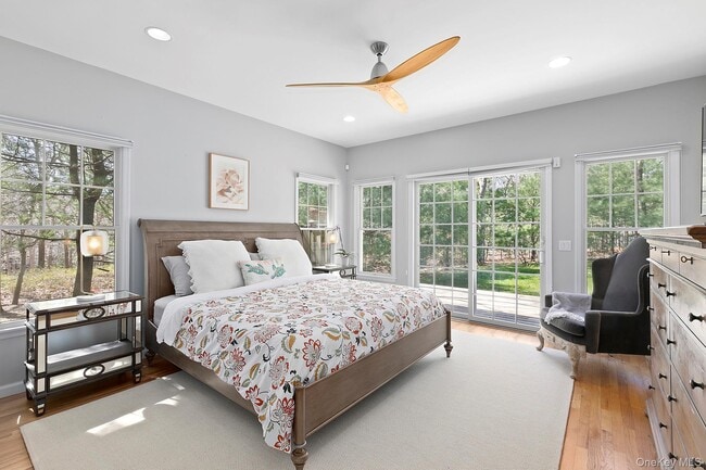 Photo - 492 E Hampton Sag Harbor Turnpike