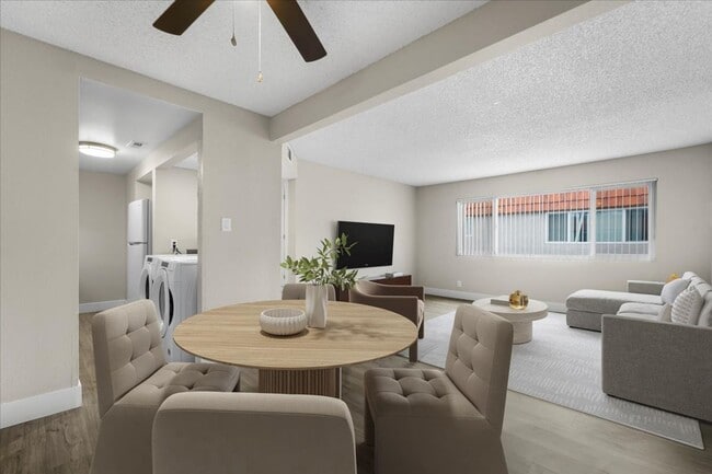 Photo - Sherwood Forest Apartments