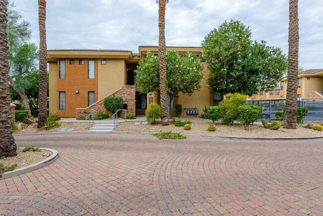 Building Photo - 6900 E Princess Dr Rental
