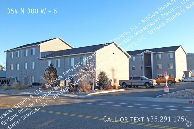 Building Photo - 2 Bedroom Cedar View Apartment Unit 6