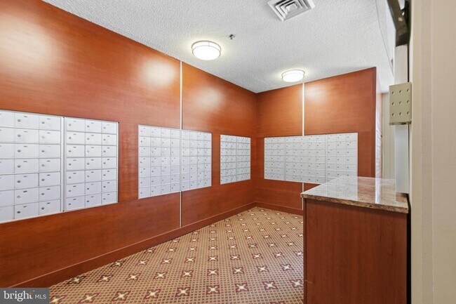 Photo - 3709 S George Mason Dr Unit 1115E