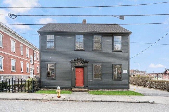 Photo - 14 Elm St