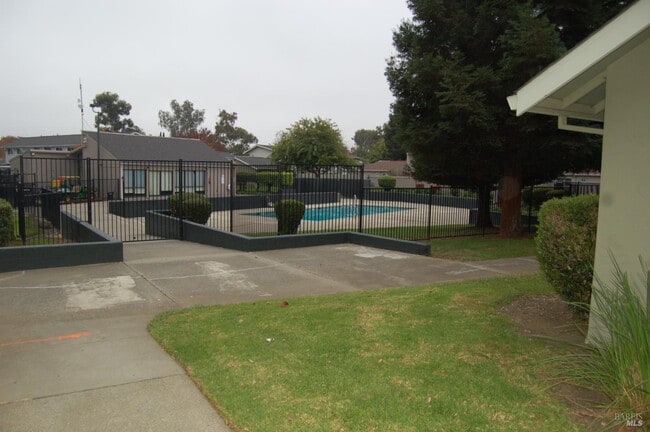 Photo - 77 El Toro Ct