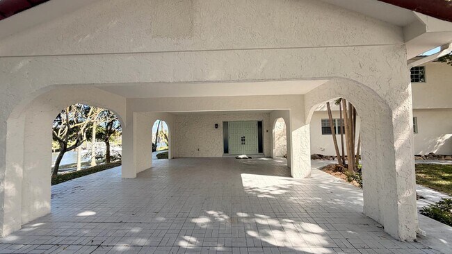Photo - 2614 Amherst Ln