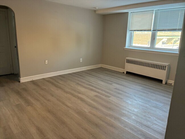 Photo - Congress Court 1 Bed - Lansdowne, PA Unit B1