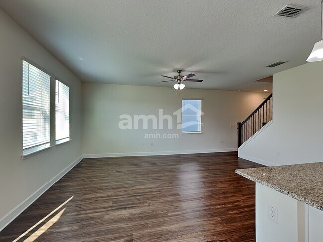 Photo - 4706 Reisswood Loop