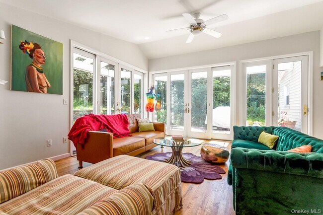 Photo - 20-22-22 Bel Air Dr