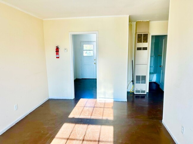 Photo - 277 Whitgreen St