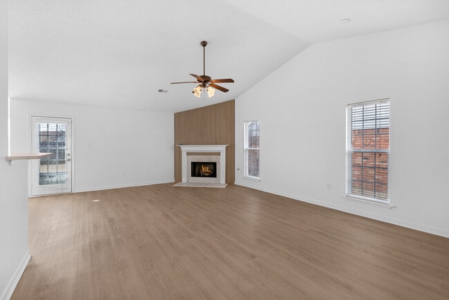 Building Photo - 8131 Mary Payton Dr
